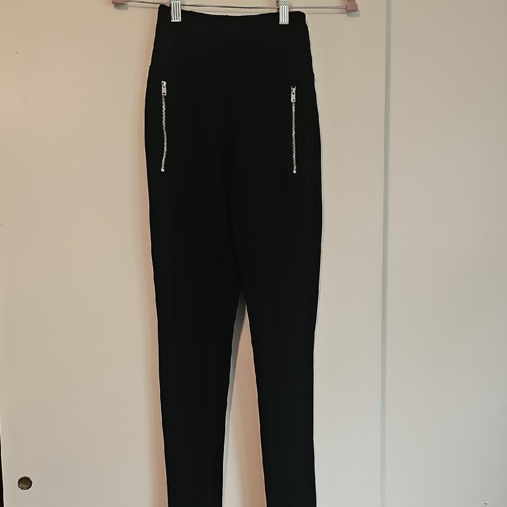 INC International Concepts Black Leggings with Silver Zipper Pockets